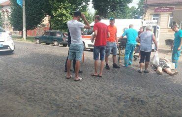В Закарпатье среди бела дня бедолага попала под колёса машины 