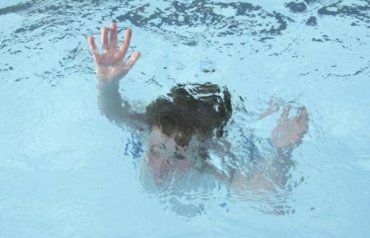 Полиция сообщила новые подробности трагического случая с мальчиком в аквапарке на Закарпатье 