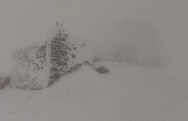 Снега по щиколотки: В Закарпатье официально вернулась зима