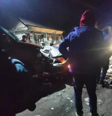 Лобовое столкновение: В Закарпатье под вечер произошла жуткая авария