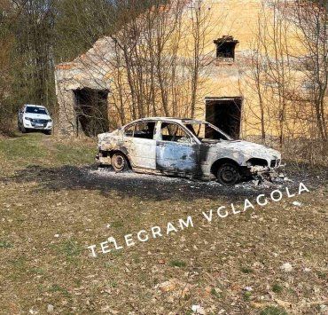 Вооруженное нападение на валютчика в Закарпатье: Уничтоженный автомобиль нашли на заброшенной военной базе 
