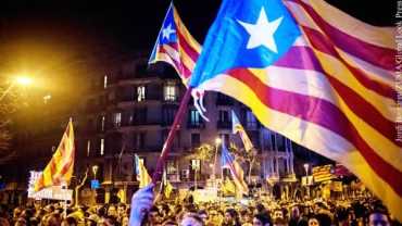Три партии, выступающие за независимость Каталонии, получают большинство в парламенте