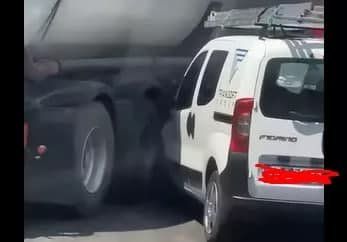 В Мукачево на объездной "Fiat" разбился об цистерну бензовоза 