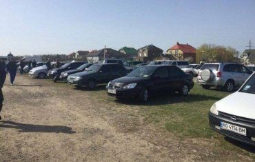 В Закарпатье закроют самый большой автомобильный рынок?!