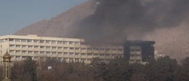 Теракт в гостинице Афганистана: погибло около 40 человек, среди них есть украинец