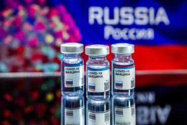 Венгрия планирует в декабре начать импорт вакцины от коронавируса из России
