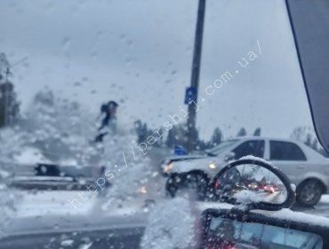 ДТП в Мукачево: На ул. Садовой водитель утратил контроль над автомобилем