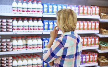 Кабмин хочет ограничить прием молока у населения