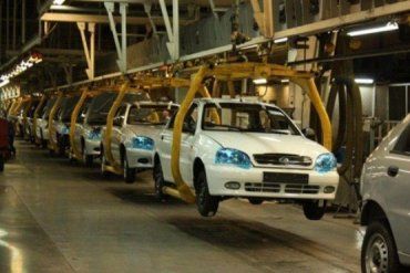 В Украине резко рухнуло производство легковых автомобилей