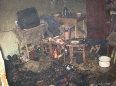 Два закарпатца заживо сгорели в доме из-за курения в постели