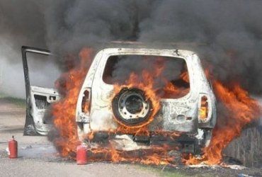 В Ужгороде пожаром был уничтожен автомобиль ВАЗ-2121