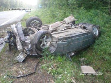 ДТП под Ужгородом: BMW-520 вылетел в кювет и перевернулся