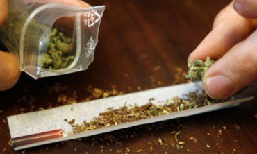 В Закарпатье задержали девушку с 10 граммами марихуаны