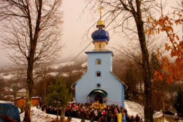 В селе Домашин Владыка Феодор освятил новопостроенный храм