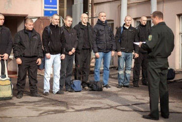 Командира воинской части в Ужгороде будут судить за взятку