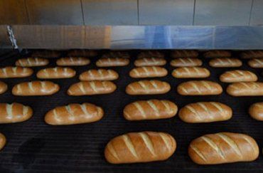 АМКУ уже вынес предупреждение касательно завышения цен на хлеб в Закарпатье