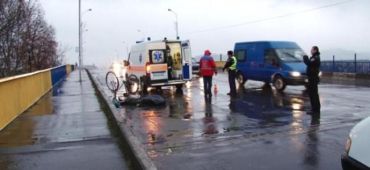 В Мукачево на транспортном мосту по улице Матросова был обнаружен труп мужчины
