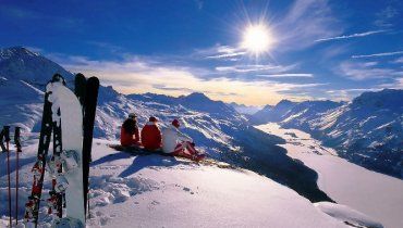 Зимой многие туристы приезжают на Закарпатье для покорения горных вершин