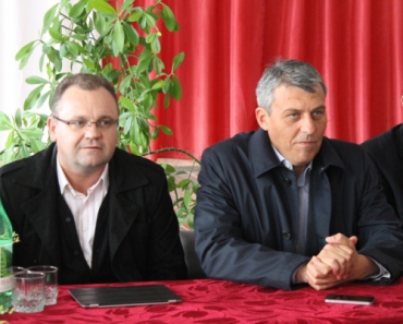 Іван Бушко зустрівся із виборцями сіл Мужієво та Оросієво