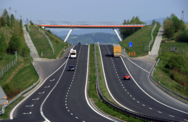 Кабмин выделил на ремонт дорог 700 млн на Прикарпатье и Закарпатье