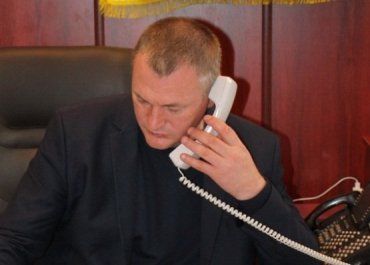 Глава закарпатской милиции Сергей Князев посидел на телефоне