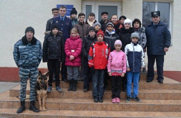 Ужгородские милиционеры устроили для воспитанников школы-интерната сюрприз