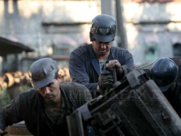 Пять шахтеров оказались в ловушке под землей в Румынии