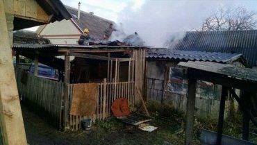 Тячевский район: самодельная коптильня для сала стала очагом крупного пожара
