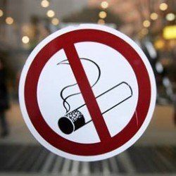 В Венгрии нельзя курить во всех видах общественного транспорта и на остановках