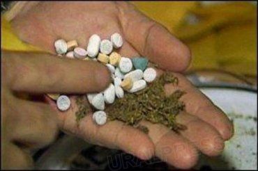 Закарпатские правоохранители обнаружили в доме мукачевца много марихуаны
