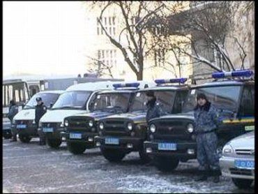 В Ужгороде милиционерам вручали ключи от служебных машин