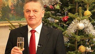 Губернатор Закарпатья приветствует земляков с Новым годом