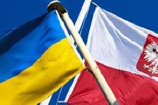 Польша думает над расширением сети визовых центров в Украине