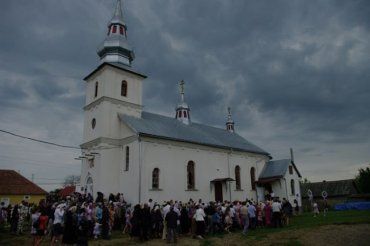 Православний храм на честь Архістратига Божого Михаїла в селі Бакош