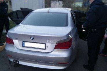 На Мукачівщині поліцейські затримали "ліве" "БМВ".