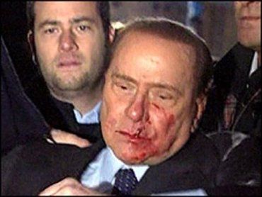 Сильвио Берлускони отправили в нокдаун