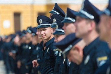 ПолицияУжгорода за ​​одну ночь получила по линии «102» 51 вызов