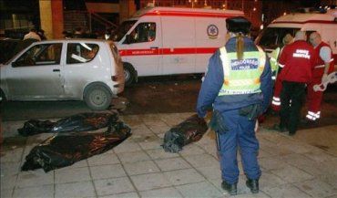 При давке в ночном клубе Будапешта погибли трое девушек