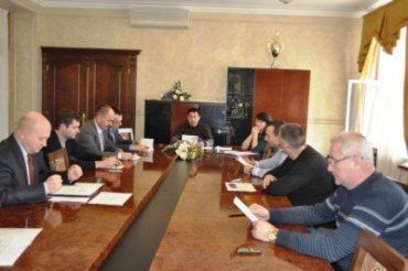 В Ужгороді засідала комісія з питань бюджету Закарпатської облради.