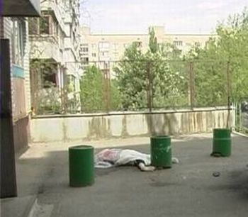 Житель Одессы при обыске выпрыгнул с 12-го этажа