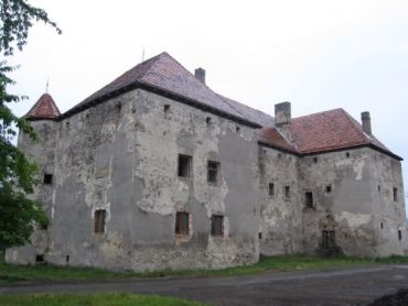 Зі старих руїн середньовічного замку в Чинадієві, що на Закарпатті, незабаром постане Палац кохання