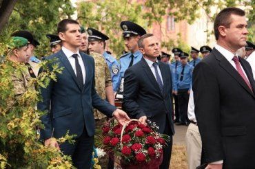 В Ужгороді вшанували загиблих працівників органів внутрішніх справ.