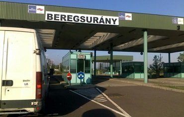 Венгерских таможенников проверяют в причастности к контрабанде из Закарпатья