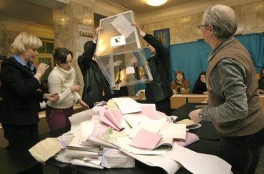 ПР и БЮТ предлагают назначить очередные местные выборы