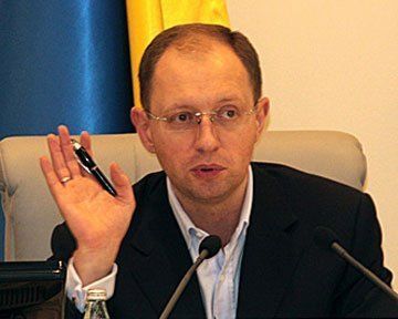 Яценюк возглавил партию "Фронт перемен"