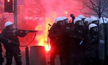 Марш националистов в Варшаве закончился беспорядками