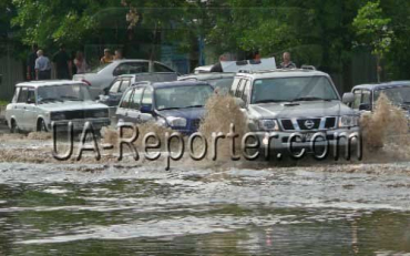В Иршавском районе затопило дороги и приусадебные участки