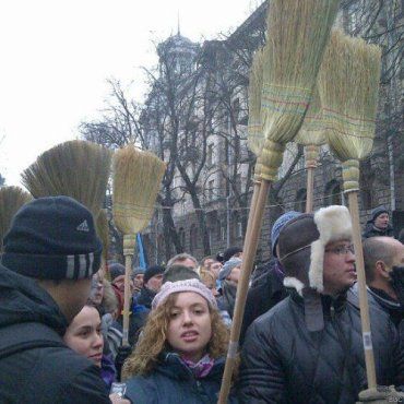 В Ужгороде безработные будут пахать на общественных работах
