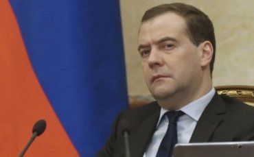 Дмитрий Медведев: Россия ужесточает правила трудоустройства для украинцев