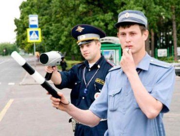 Мукачевские работники отделения ГАИ во время отработки в городе Ужгород